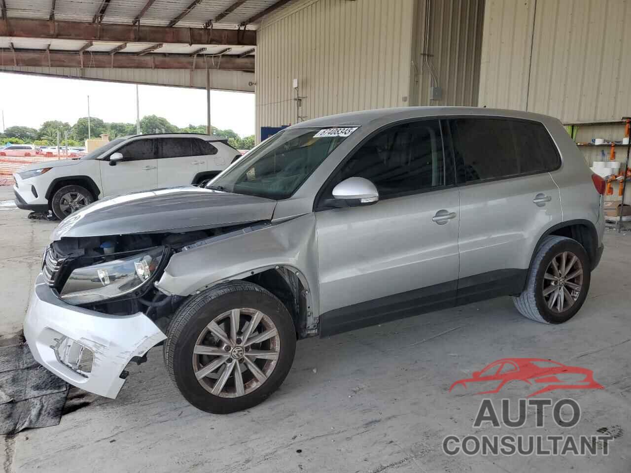 VOLKSWAGEN TIGUAN LIM 2018 - WVGAV7AX2JK001324