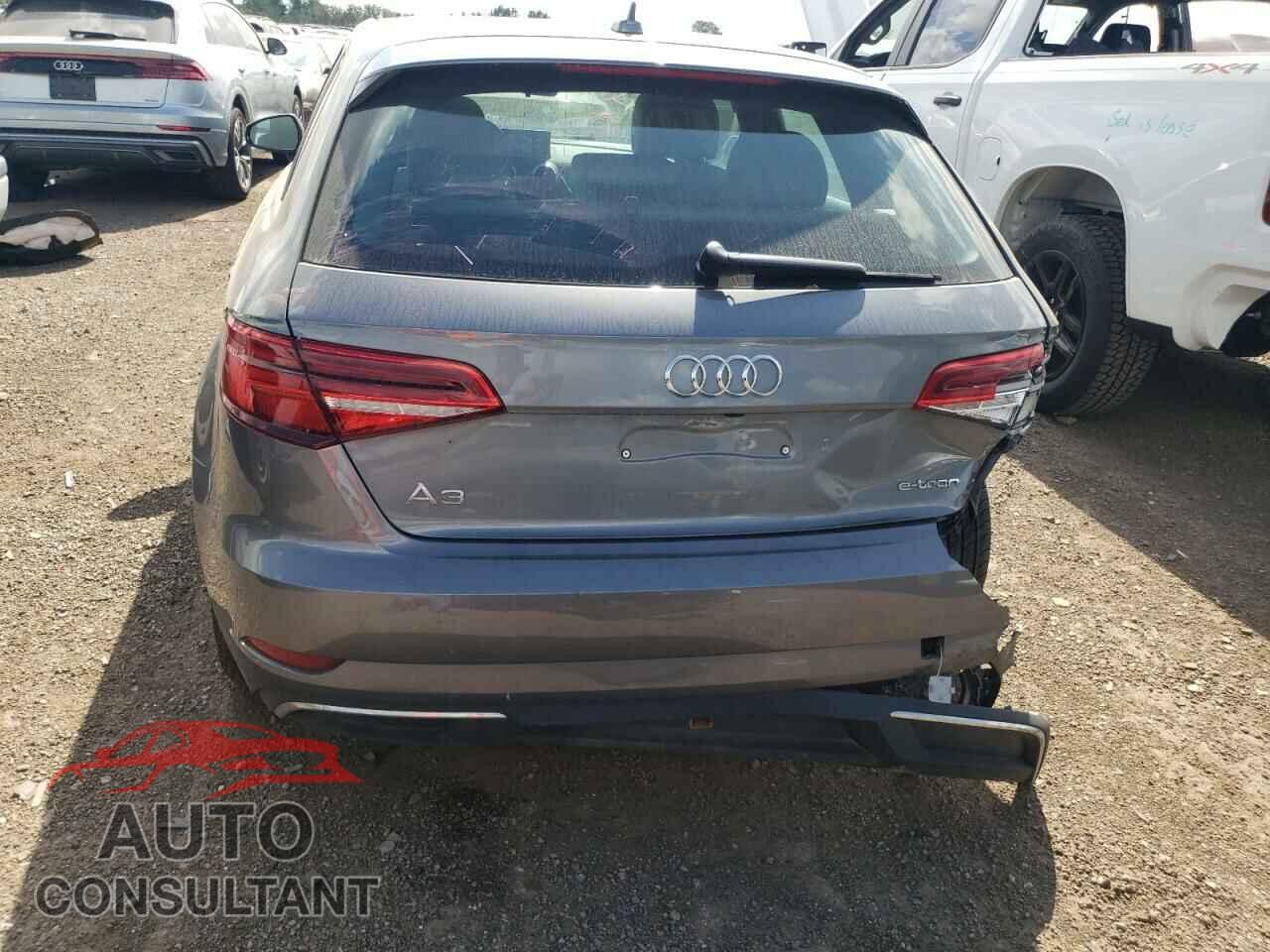 AUDI A3 2017 - WAUUPBFF0HA040098