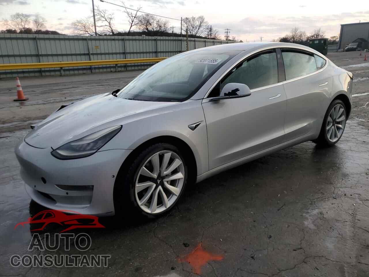 TESLA MODEL 3 2018 - 5YJ3E1EB7JF087591