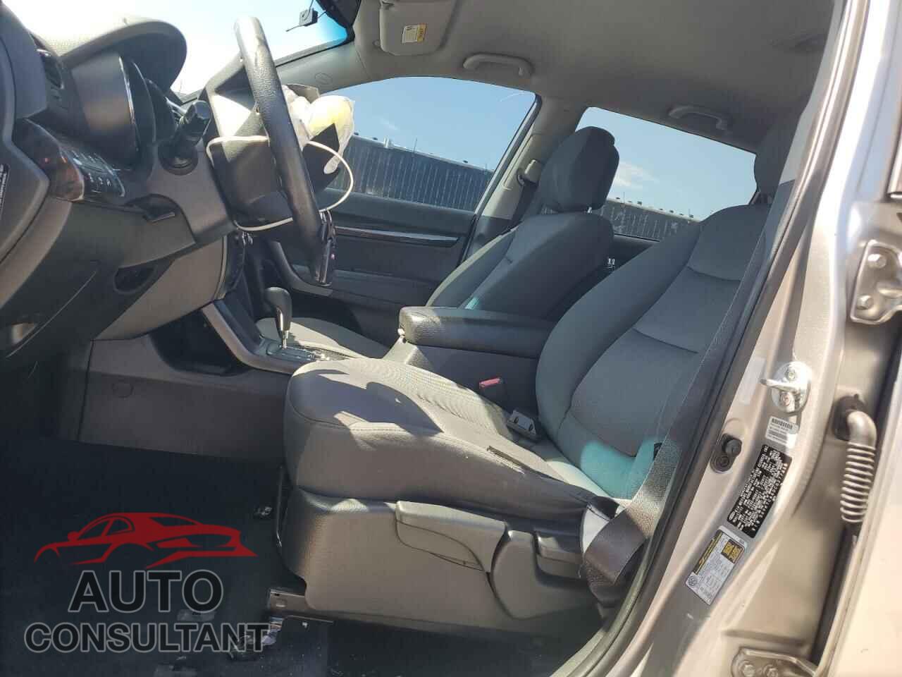 KIA SORENTO 2012 - 5XYKTCA60CG277315