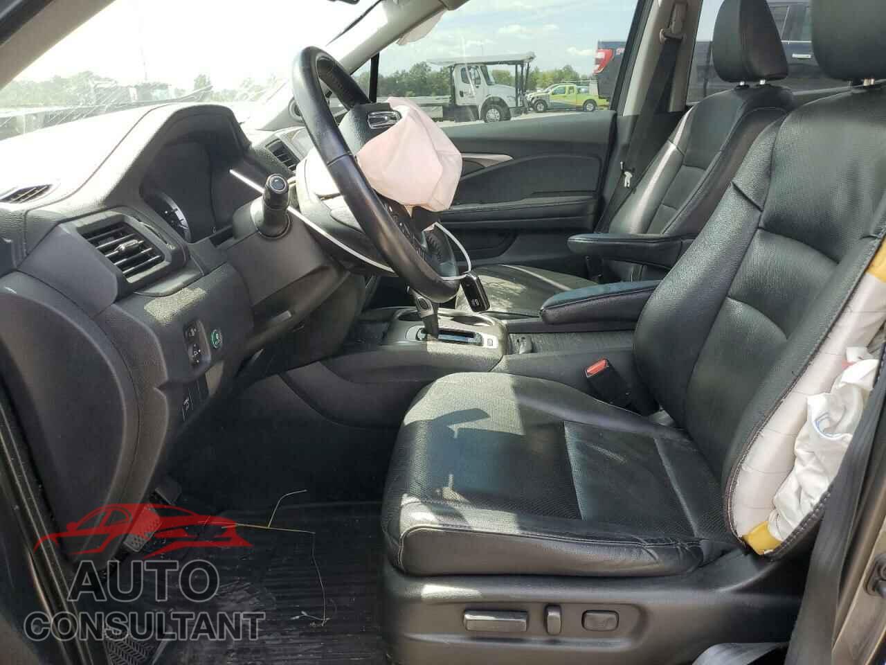 HONDA RIDGELINE 2018 - 5FPYK3F6XJB003377