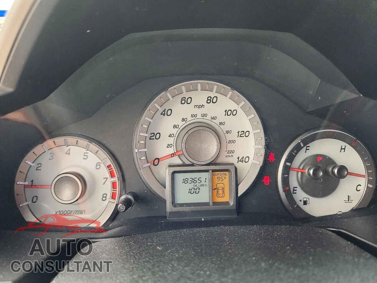 HONDA PILOT 2015 - 5FNYF4H52FB025761