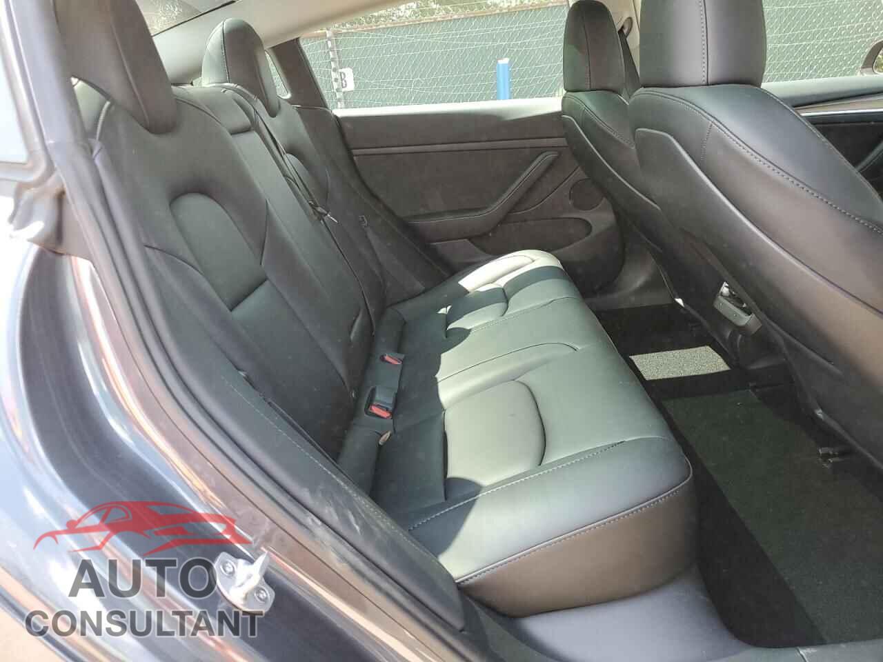 TESLA MODEL 3 2023 - 5YJ3E1EBXPF628657