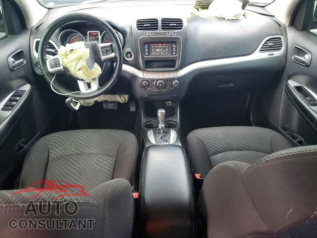 DODGE JOURNEY 2015 - 3C4PDCAB2FT649945