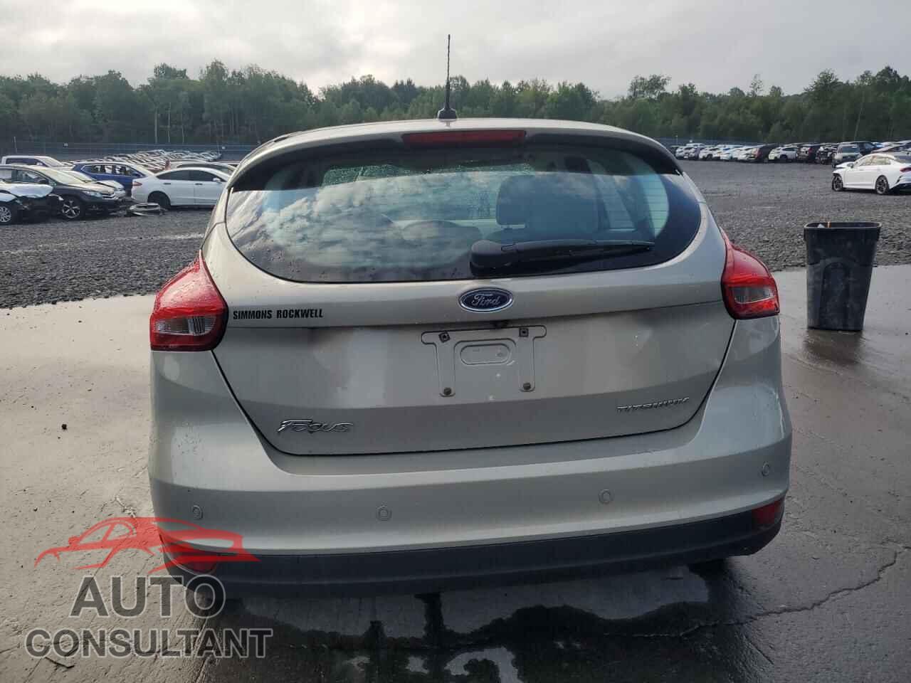 FORD FOCUS 2016 - 1FADP3N27GL302909