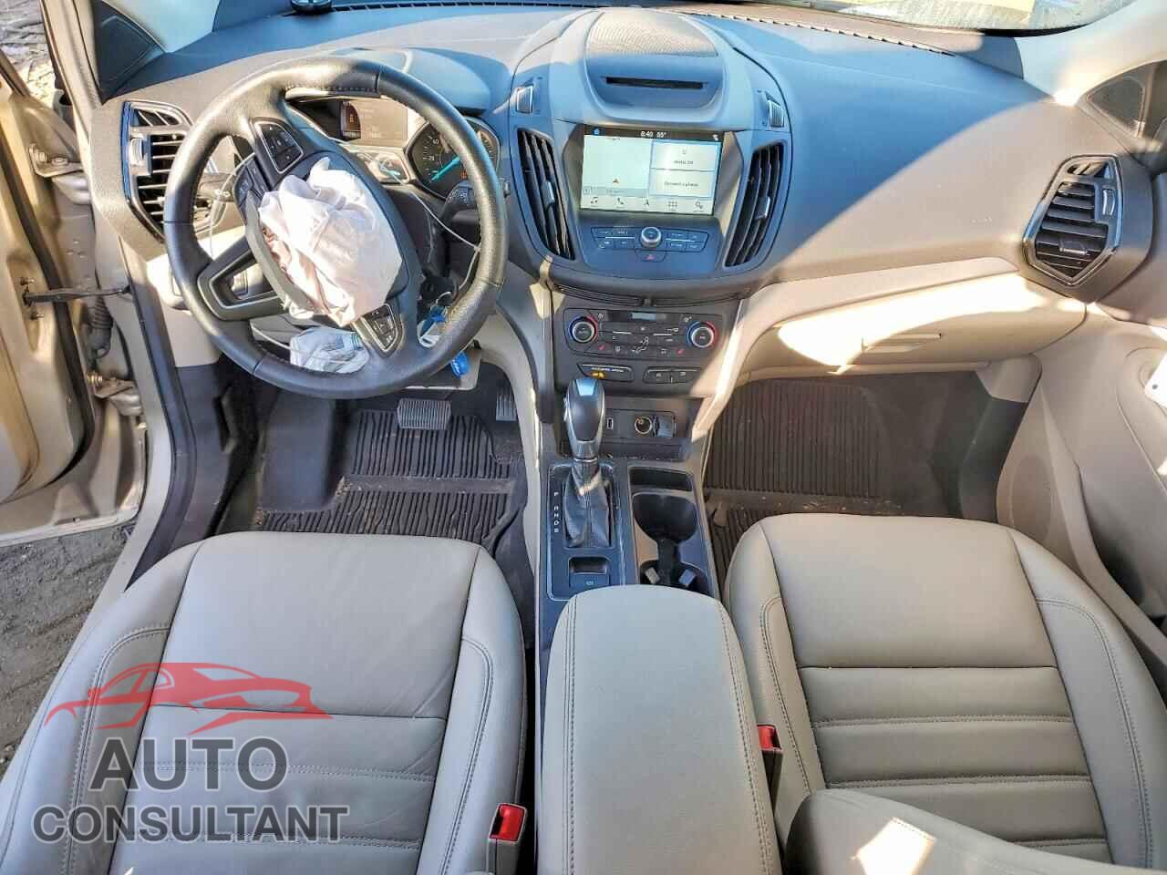 FORD ESCAPE 2018 - 1FMCU0HD2JUD57923