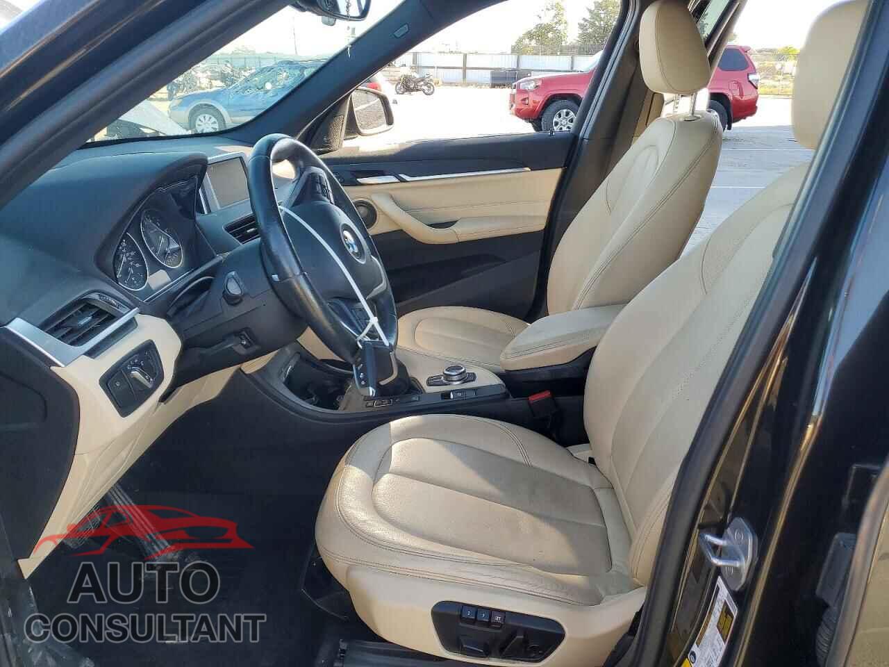 BMW X1 2017 - WBXHT3C31H5F80316