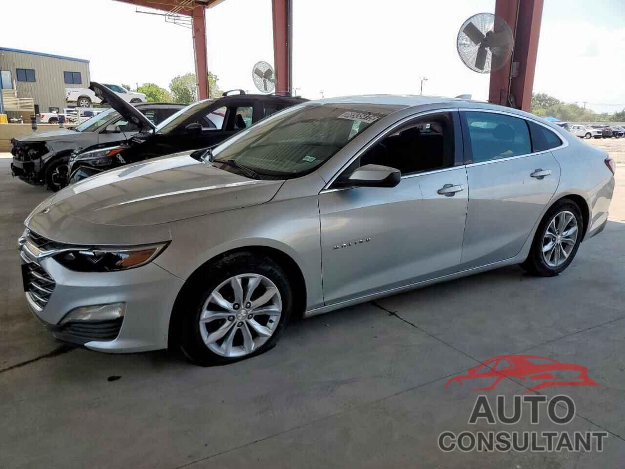 CHEVROLET MALIBU 2021 - 1G1ZD5ST3MF070538
