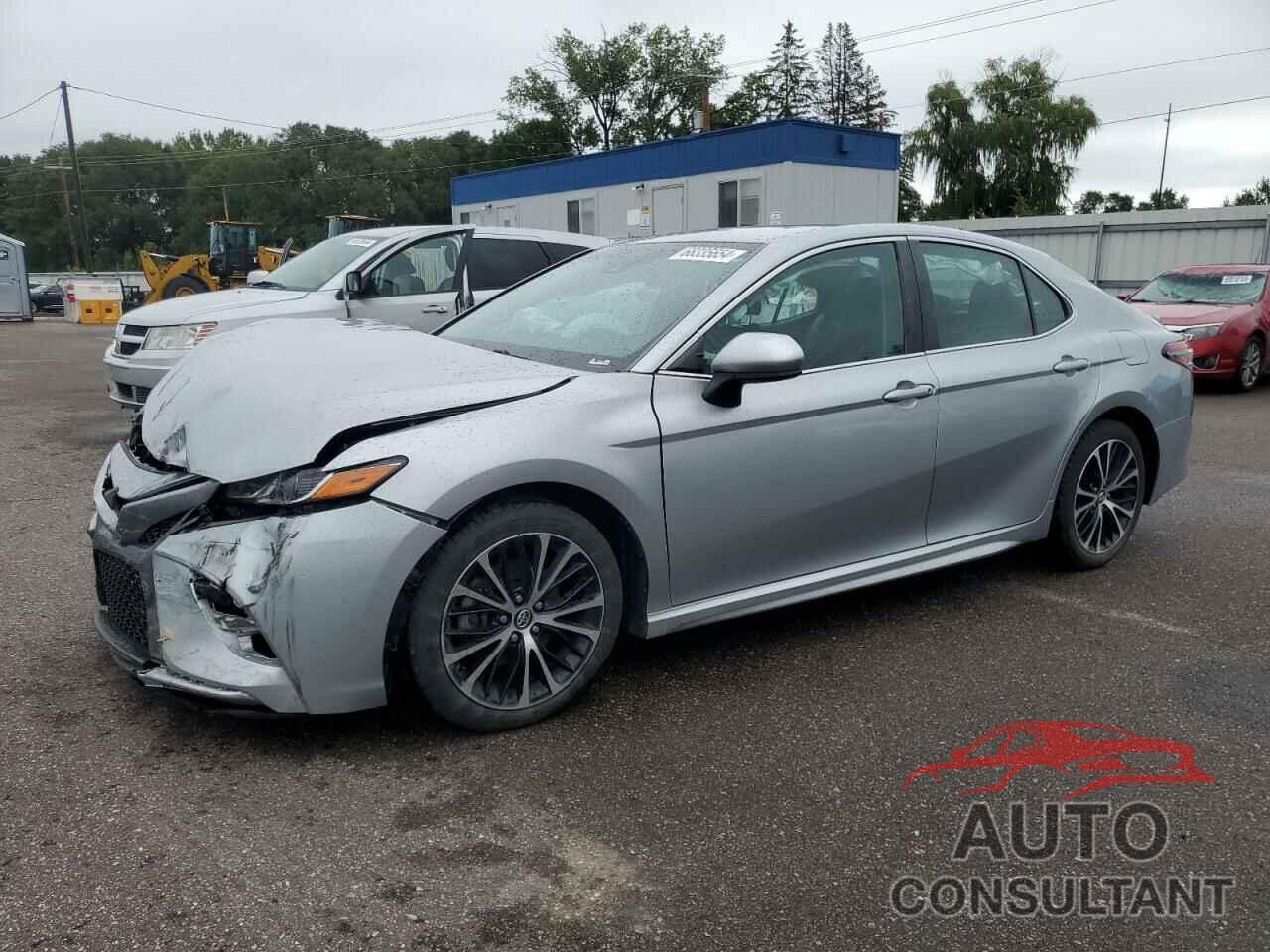 TOYOTA CAMRY 2018 - 4T1B11HK3JU094429