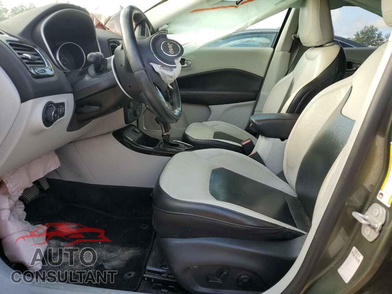 JEEP COMPASS 2019 - 3C4NJCCB1KT809062