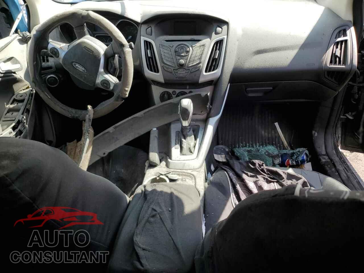 FORD FOCUS 2014 - 1FADP3F2XEL321367