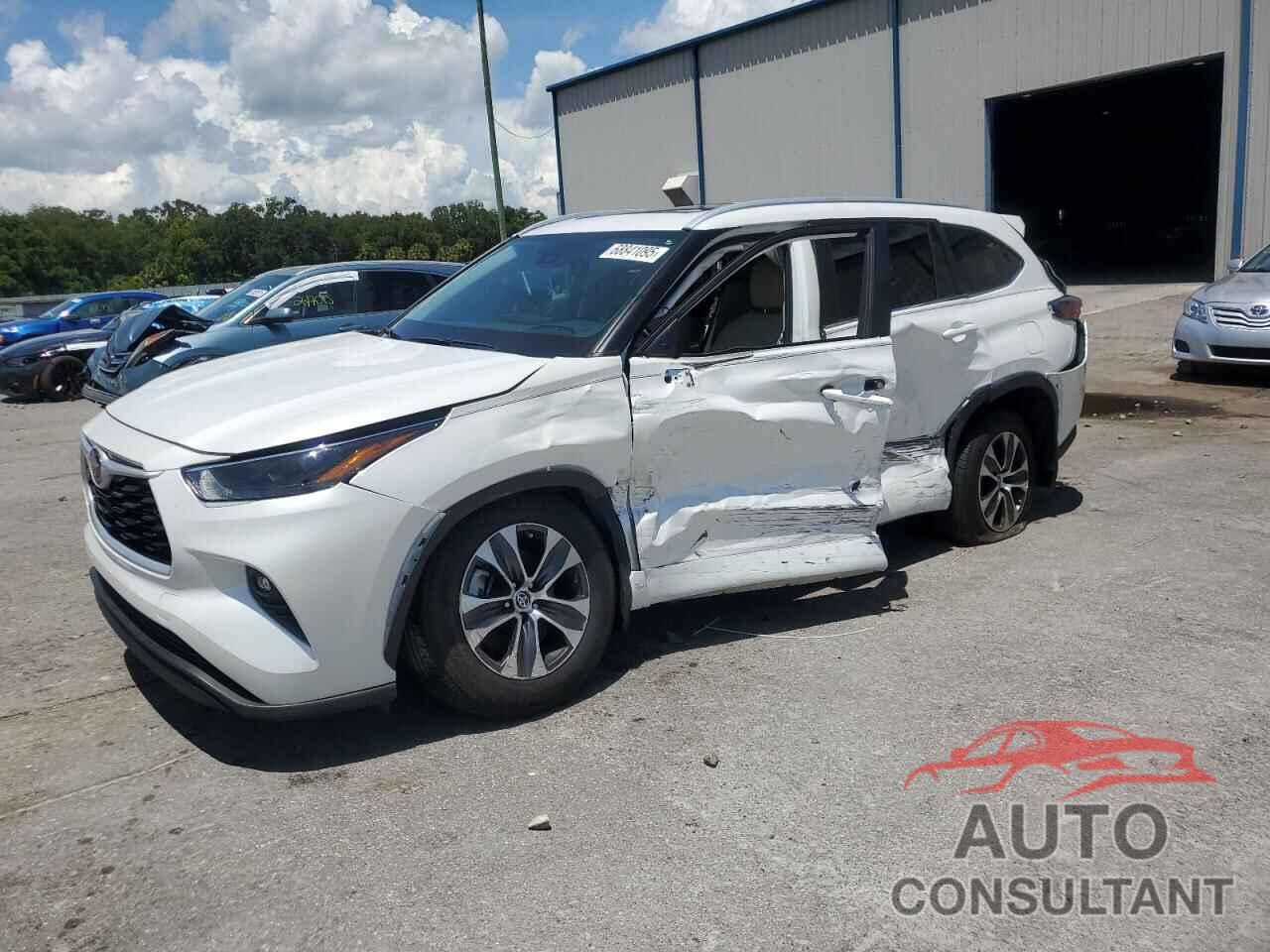 TOYOTA HIGHLANDER 2024 - 5TDKDRAH1RS547326