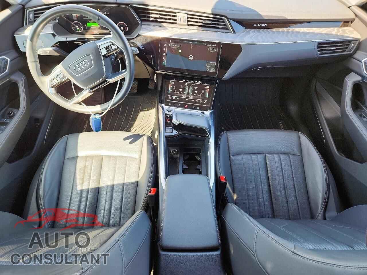 AUDI E-TRON 2022 - WA1LAAGE4NB032974