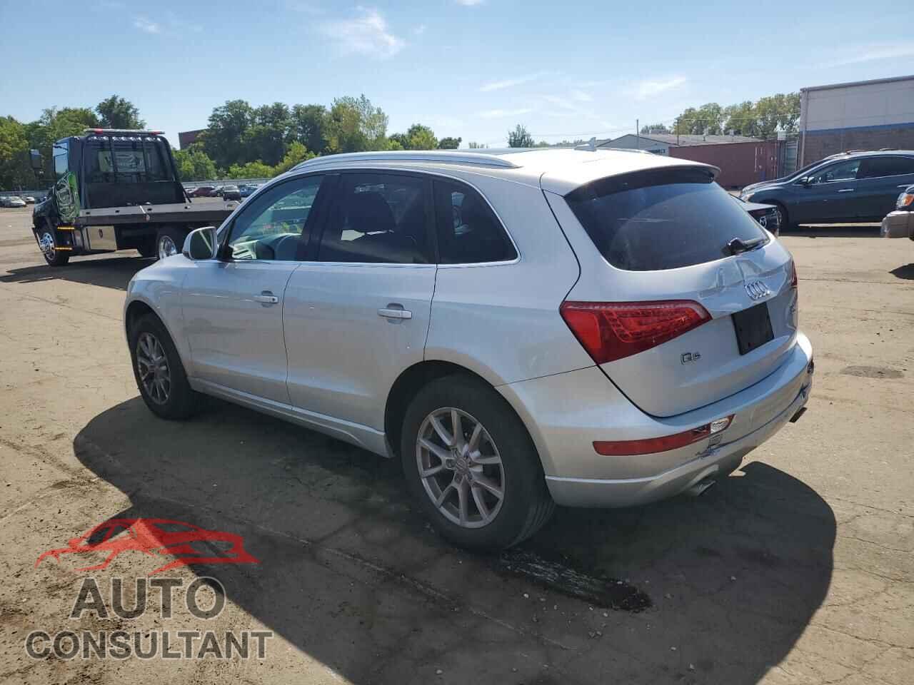 AUDI Q5 2010 - WA1LKAFP0AA016805