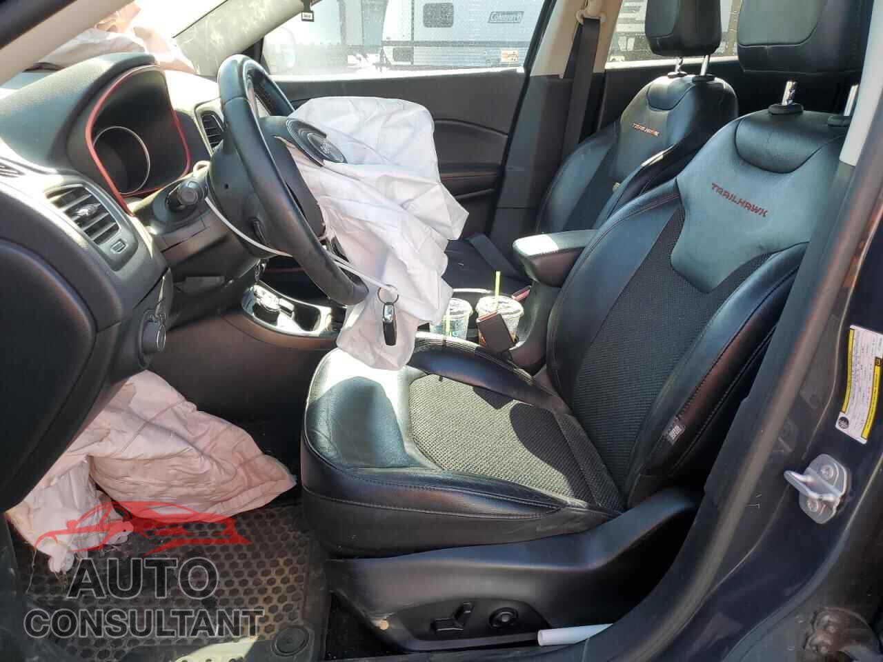 JEEP COMPASS 2018 - 3C4NJDDBXJT169243