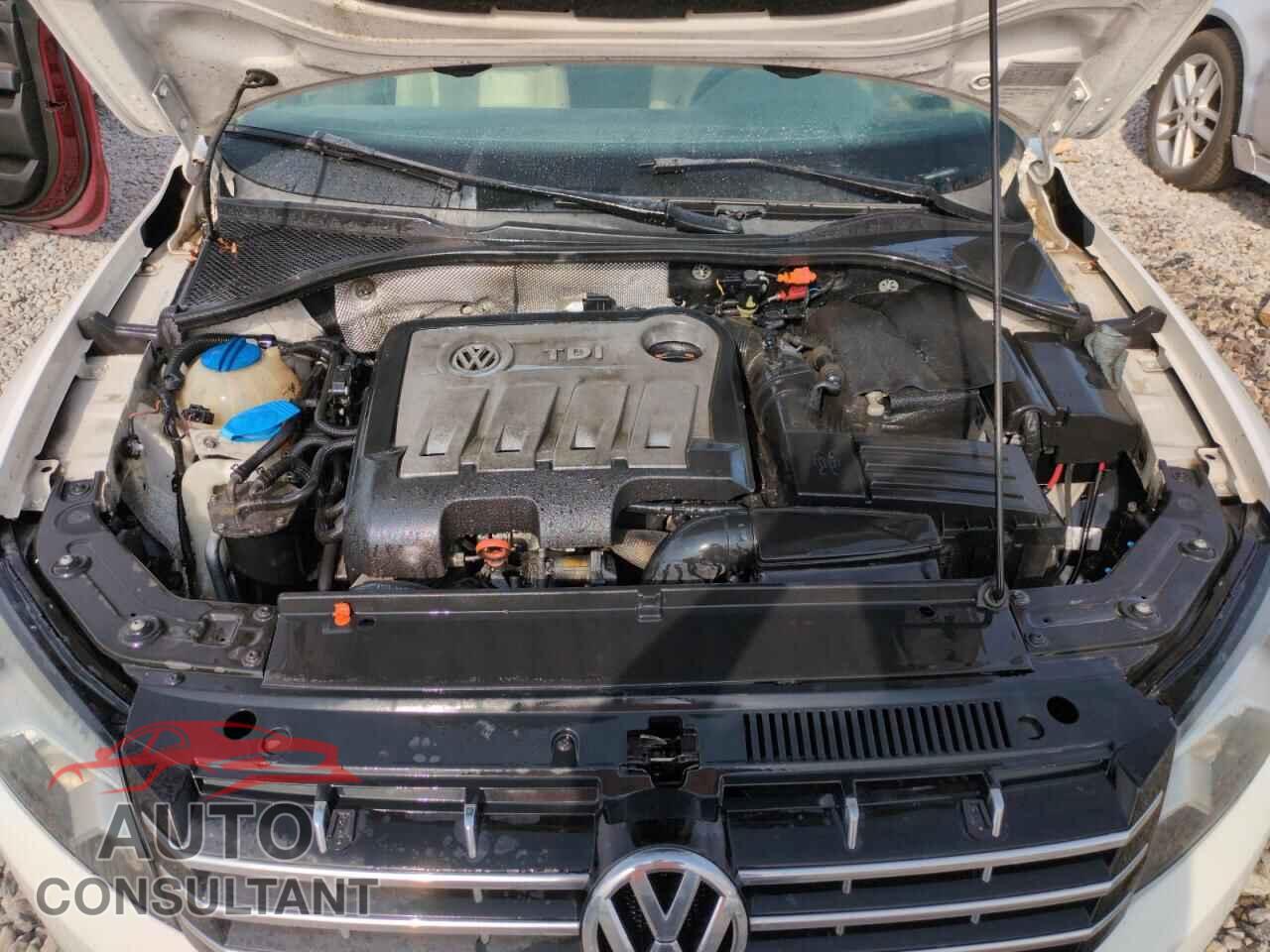 VOLKSWAGEN PASSAT 2012 - 1VWBN7A37CC061101