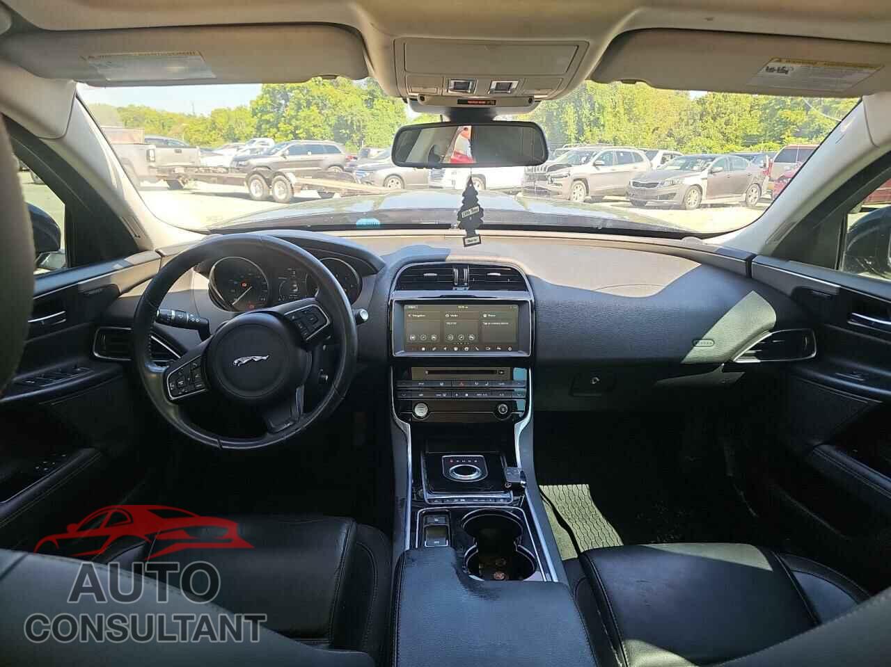 JAGUAR XE 2017 - SAJAE4BG9HA969066