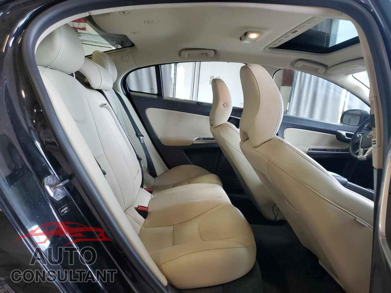 VOLVO S60 2017 - LYV402TK6HB195367