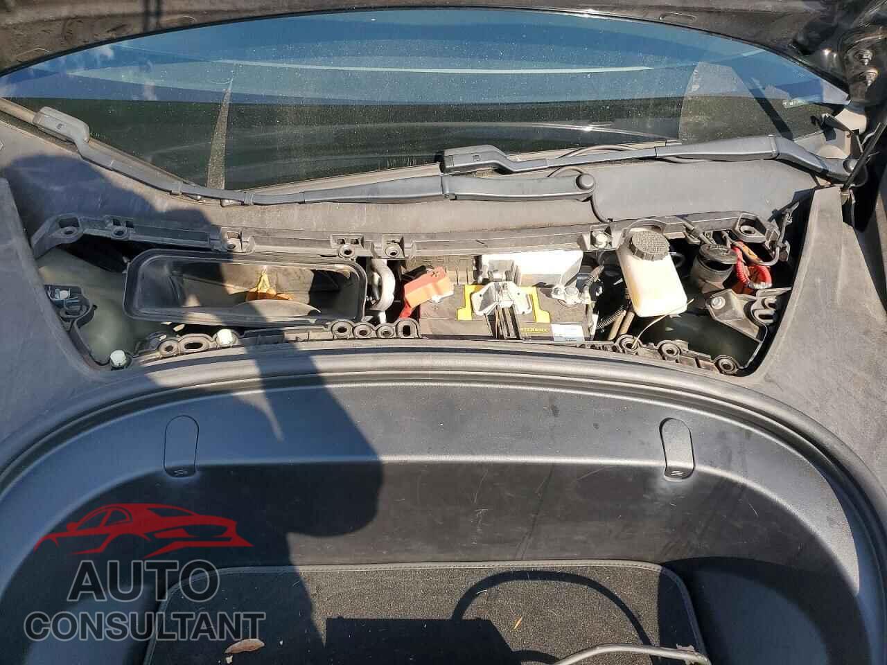 TESLA MODEL 3 2018 - 5YJ3E1EB3JF089709