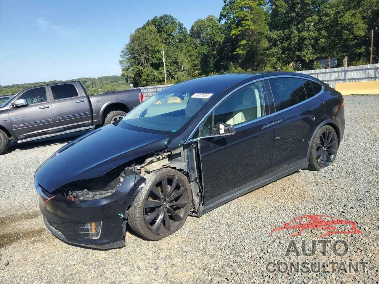 TESLA MODEL X 2017 - 5YJXCBE24HF076538