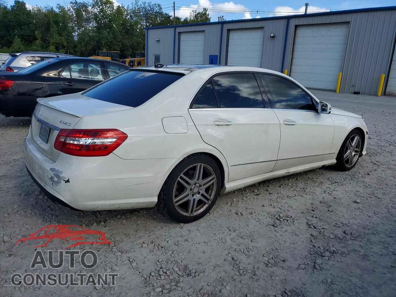 MERCEDES-BENZ E-CLASS 2010 - WDDHF8HB1AA170956