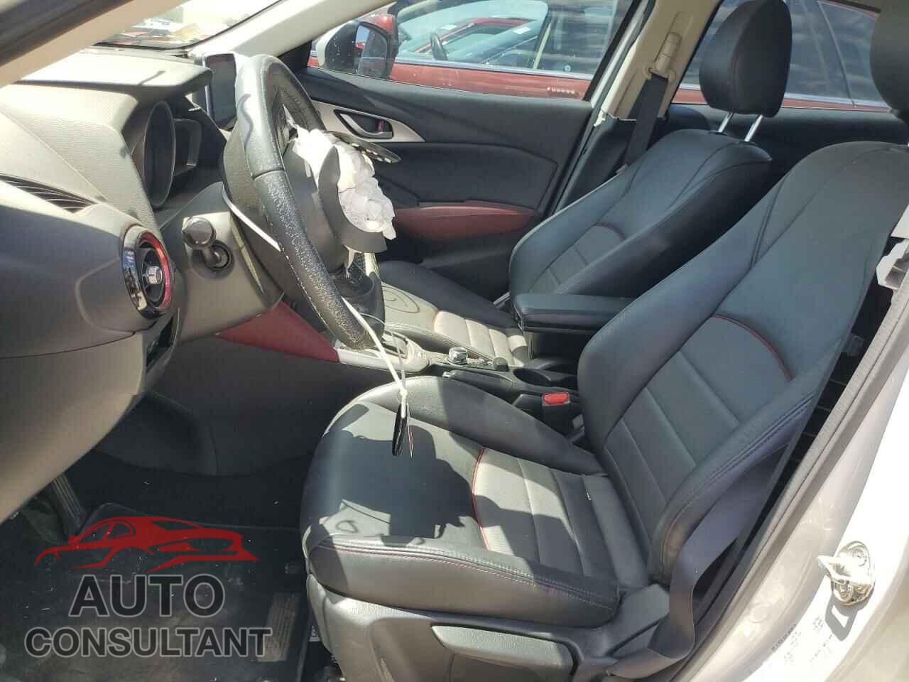 MAZDA CX-3 2017 - JM1DKDC70H0165988