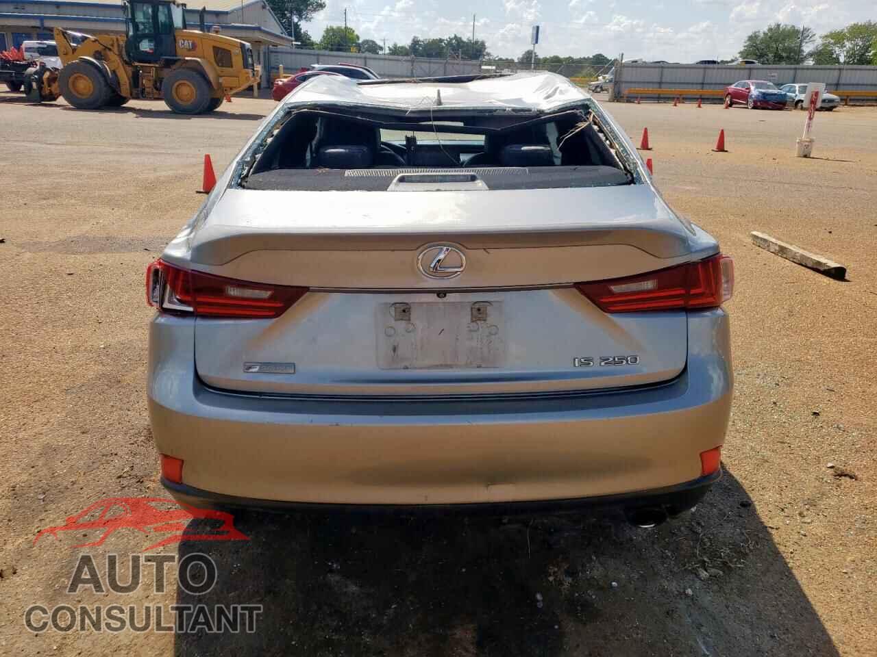 LEXUS IS 2015 - JTHBF1D23F5060132