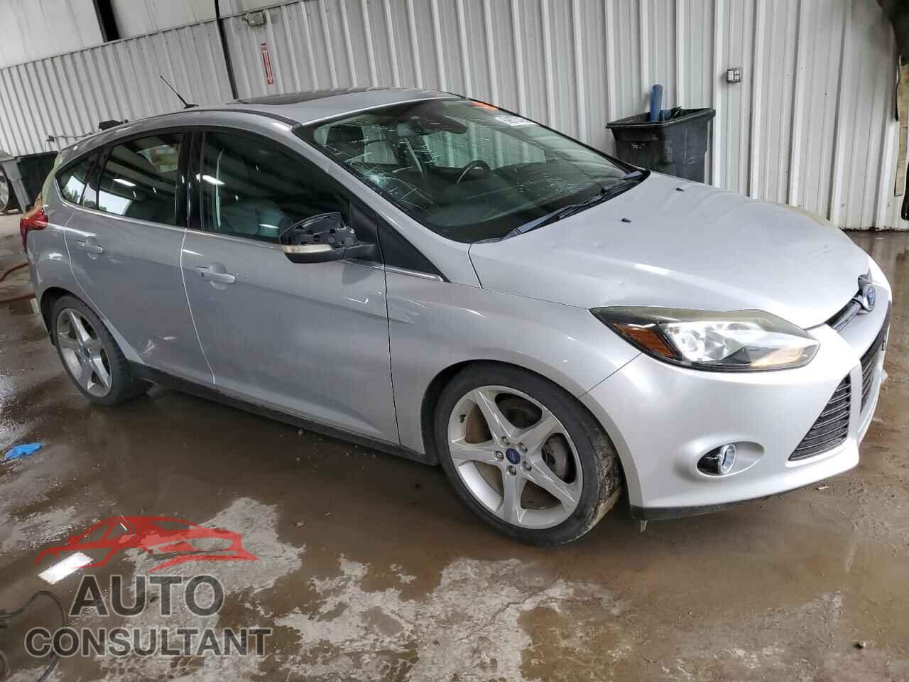FORD FOCUS 2012 - 1FAHP3N21CL188465
