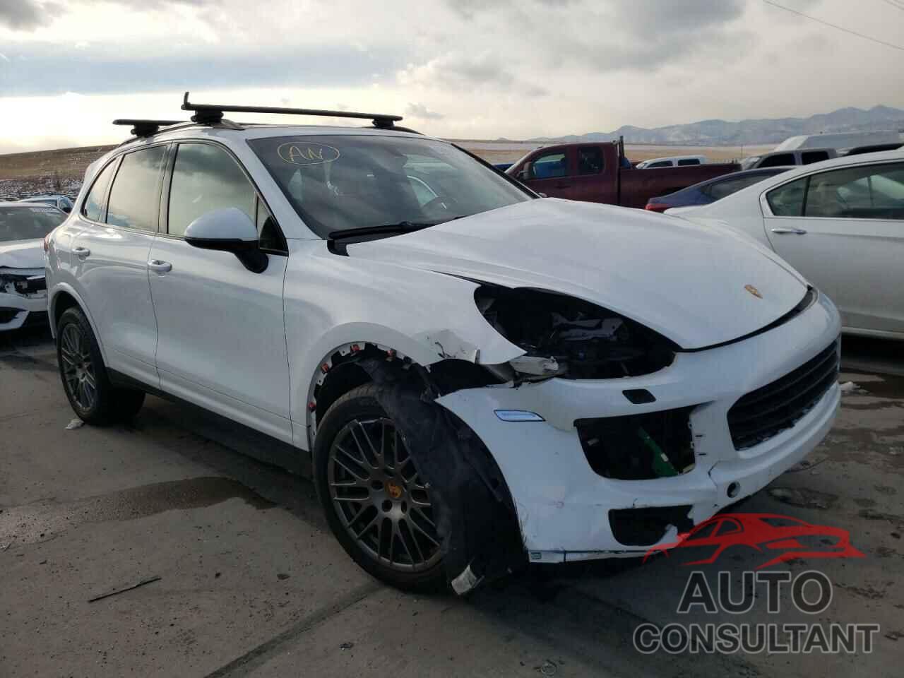 PORSCHE CAYENNE 2017 - WP1AA2A21HKA82574