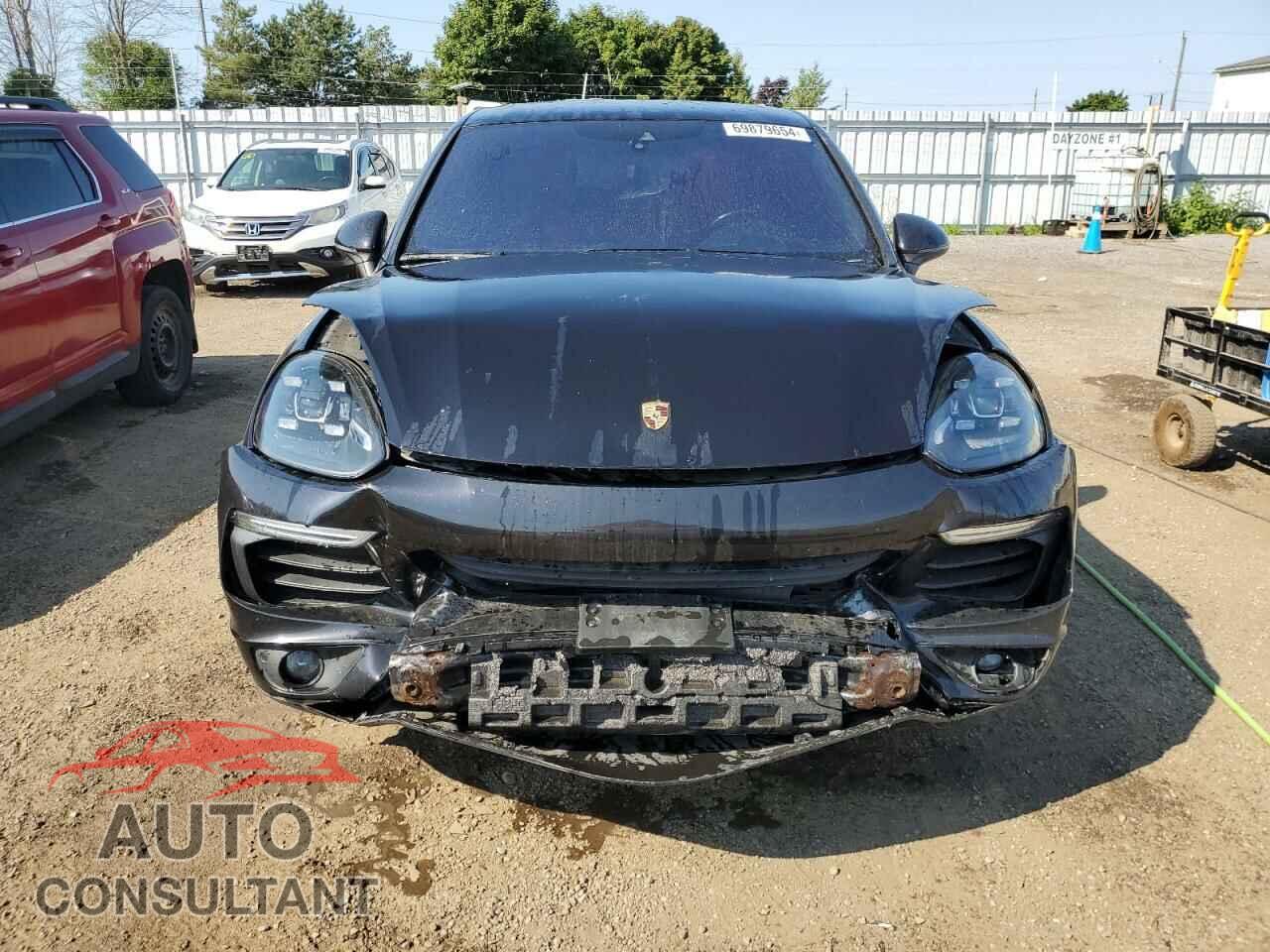 PORSCHE CAYENNE 2016 - WP1AA2A22GLA06158