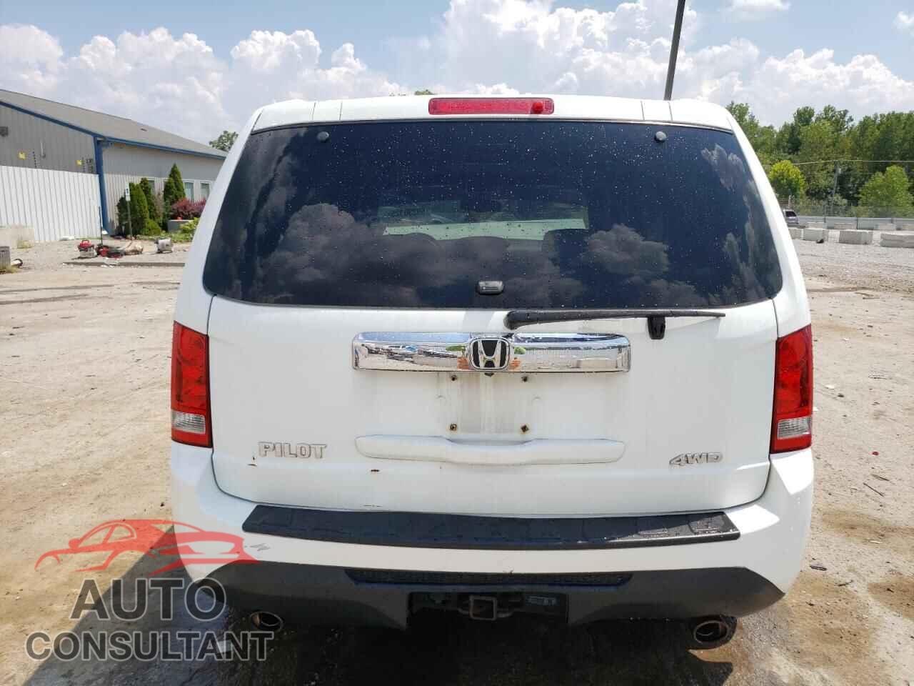 HONDA PILOT 2014 - 5FNYF4H56EB010582