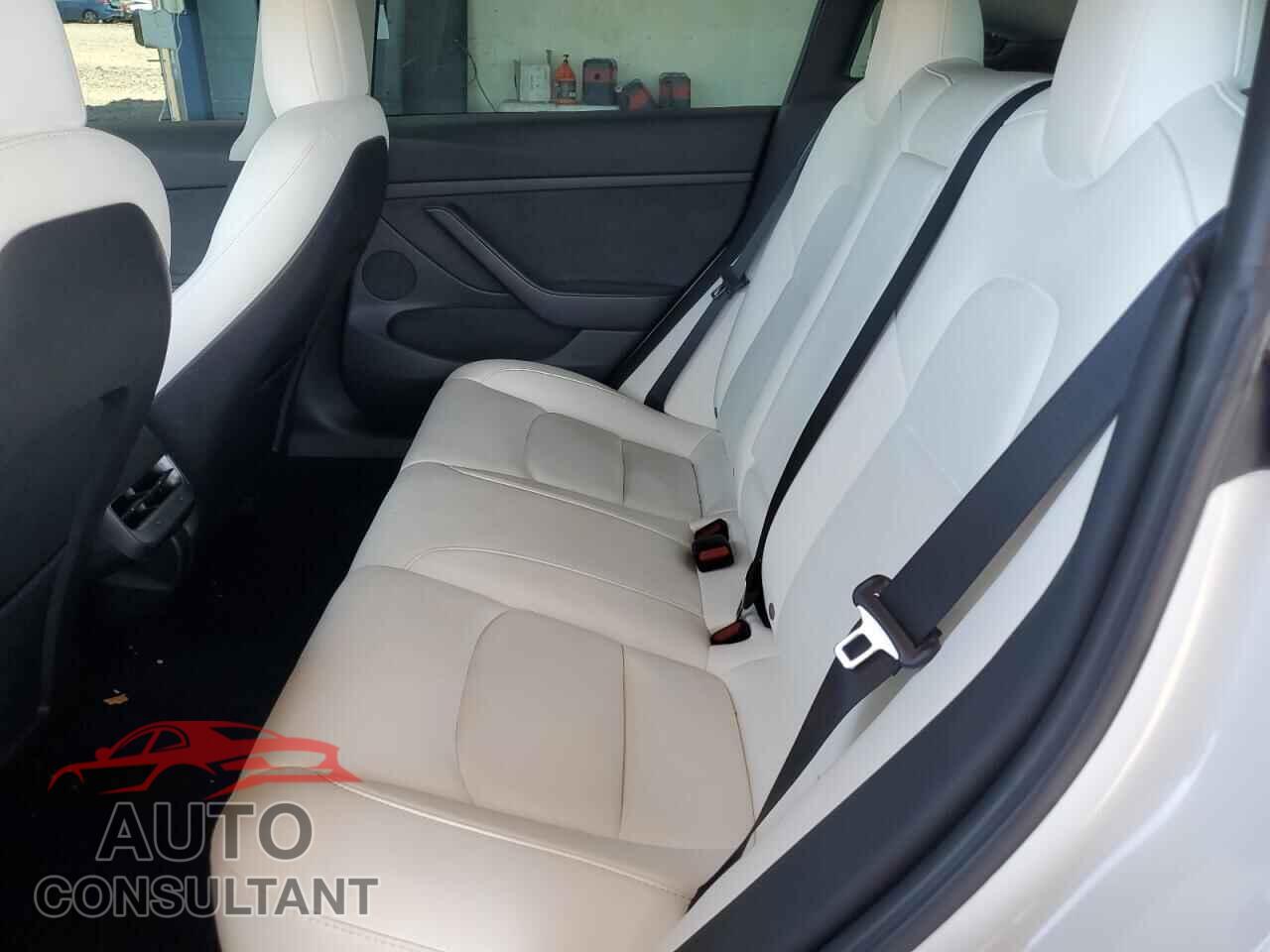 TESLA MODEL 3 2022 - 5YJ3E1EA0NF314875