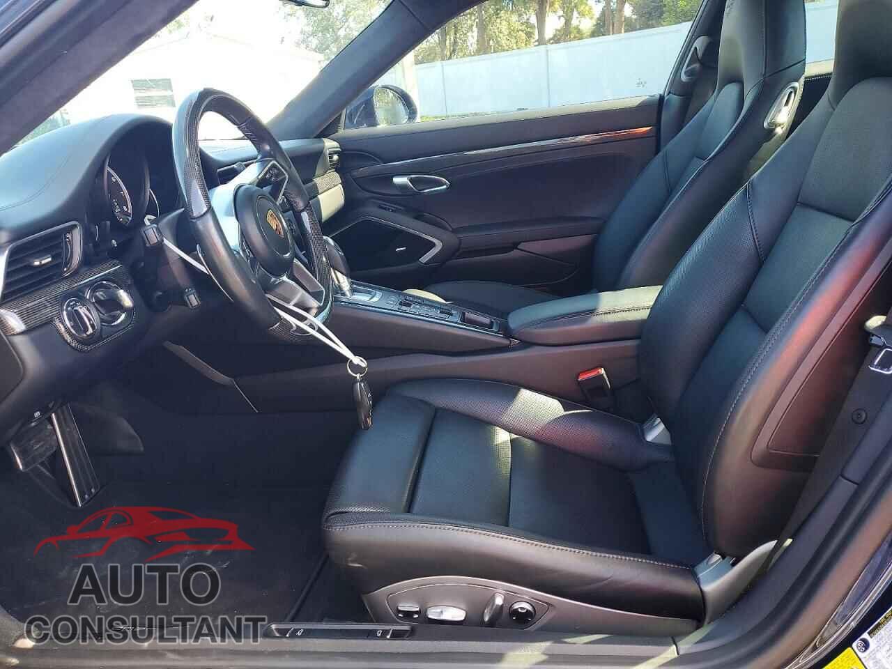 PORSCHE 911 2018 - WP0AD2A92JS156533