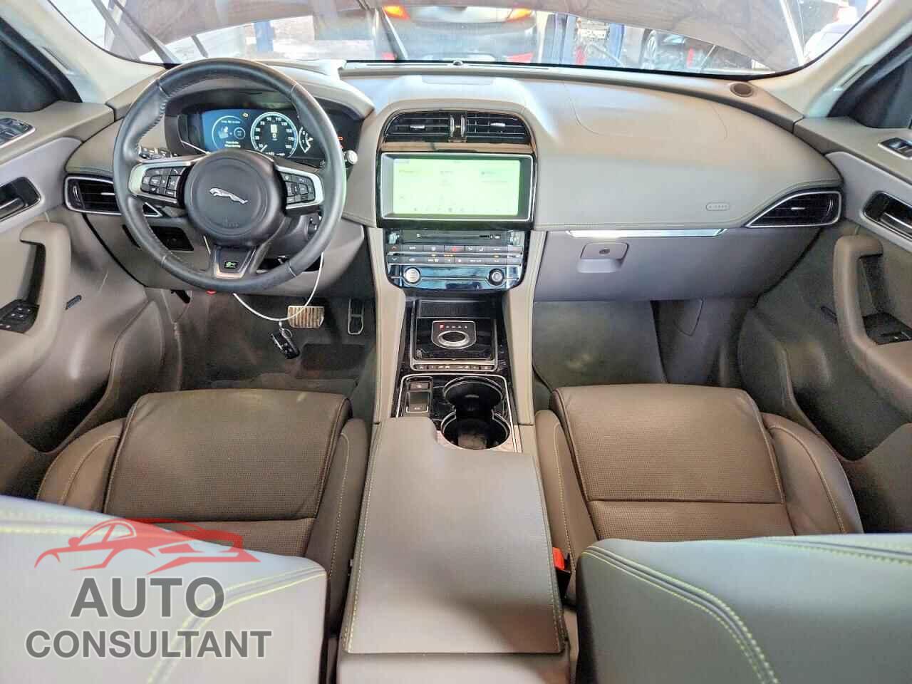 JAGUAR F-PACE 2017 - SADCL2BV9HA084306