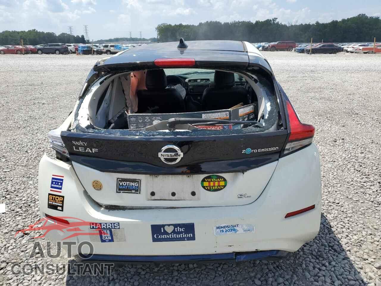 NISSAN LEAF 2018 - 1N4AZ1CP3JC302056