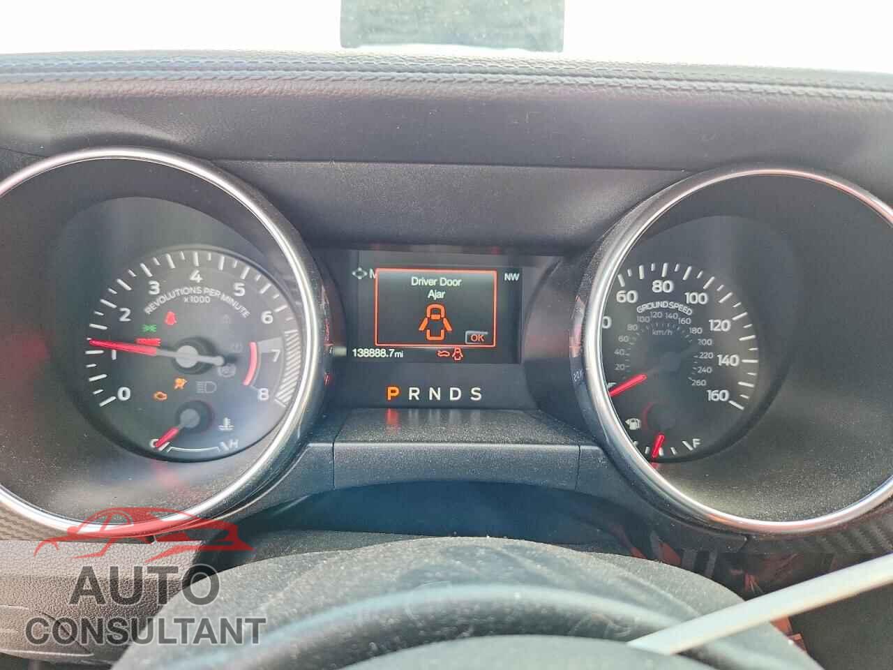 FORD MUSTANG 2018 - 1FA6P8TH5J5144773