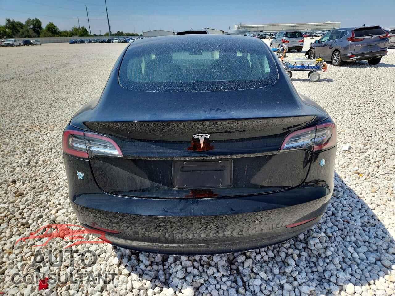TESLA MODEL 3 2020 - 5YJ3E1EA9LF704533
