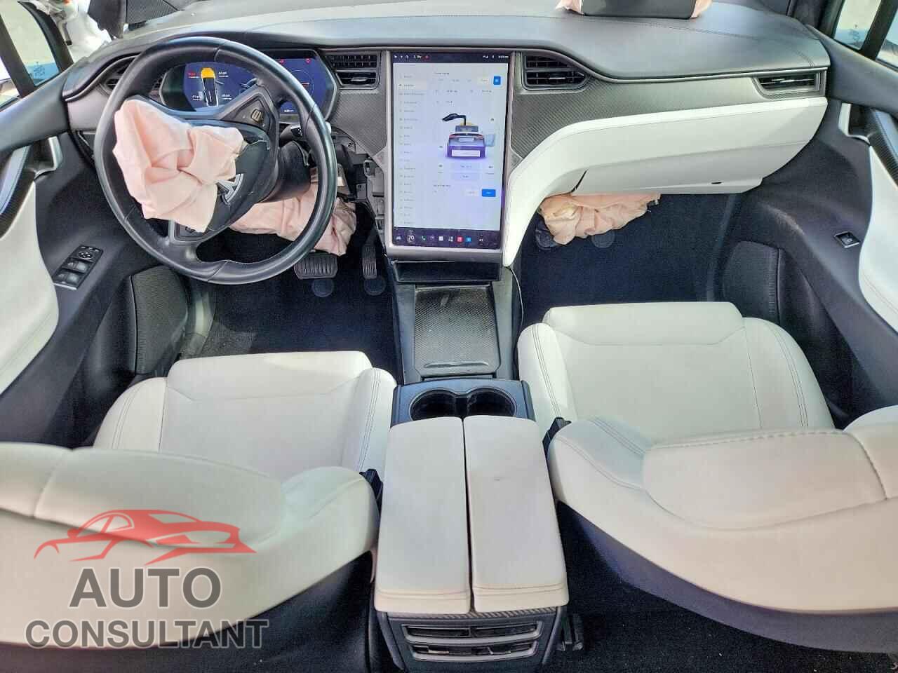 TESLA MODEL X 2018 - 5YJXCBE26JF120593