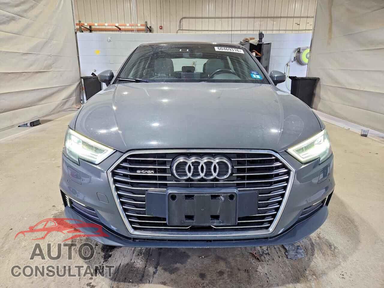 AUDI A3 2017 - WAUTPBFF3HA088321
