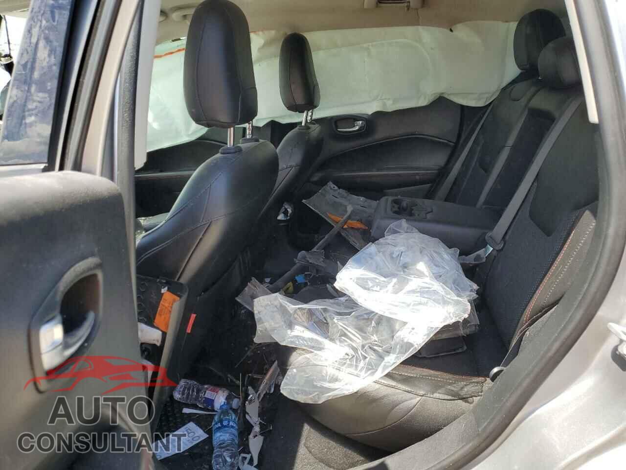 JEEP COMPASS 2019 - 3C4NJDDB3KT739794