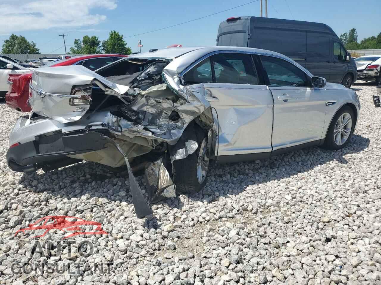 FORD TAURUS 2016 - 1FAHP2E88GG133024