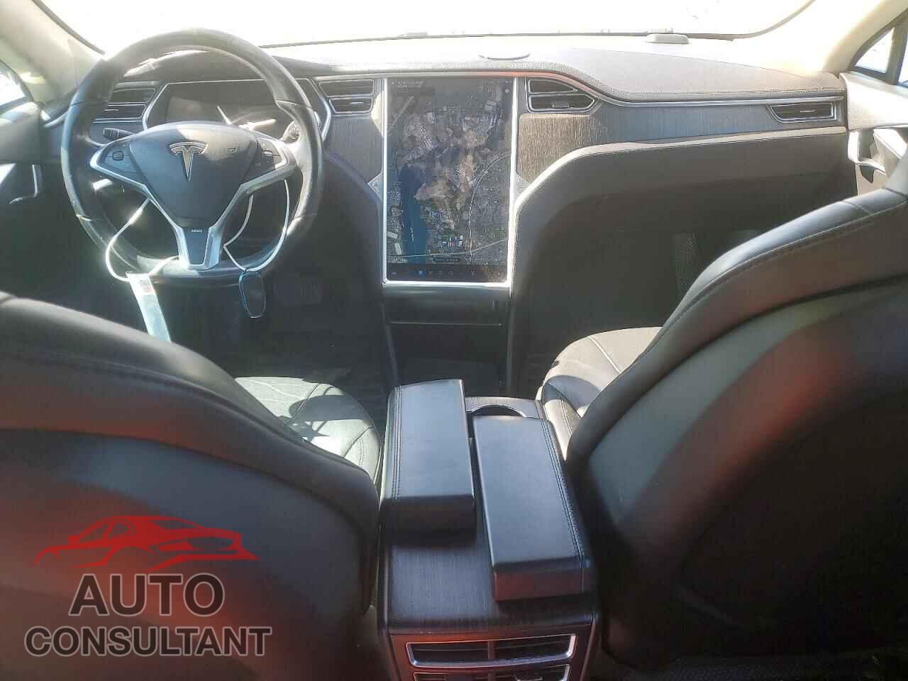 TESLA MODEL S 2013 - 5YJSA1CN1DFP12575