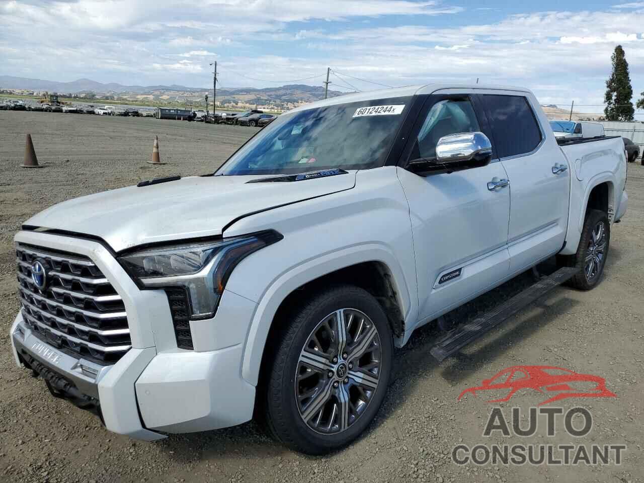 TOYOTA TUNDRA 2023 - 5TFVC5DB4PX030643