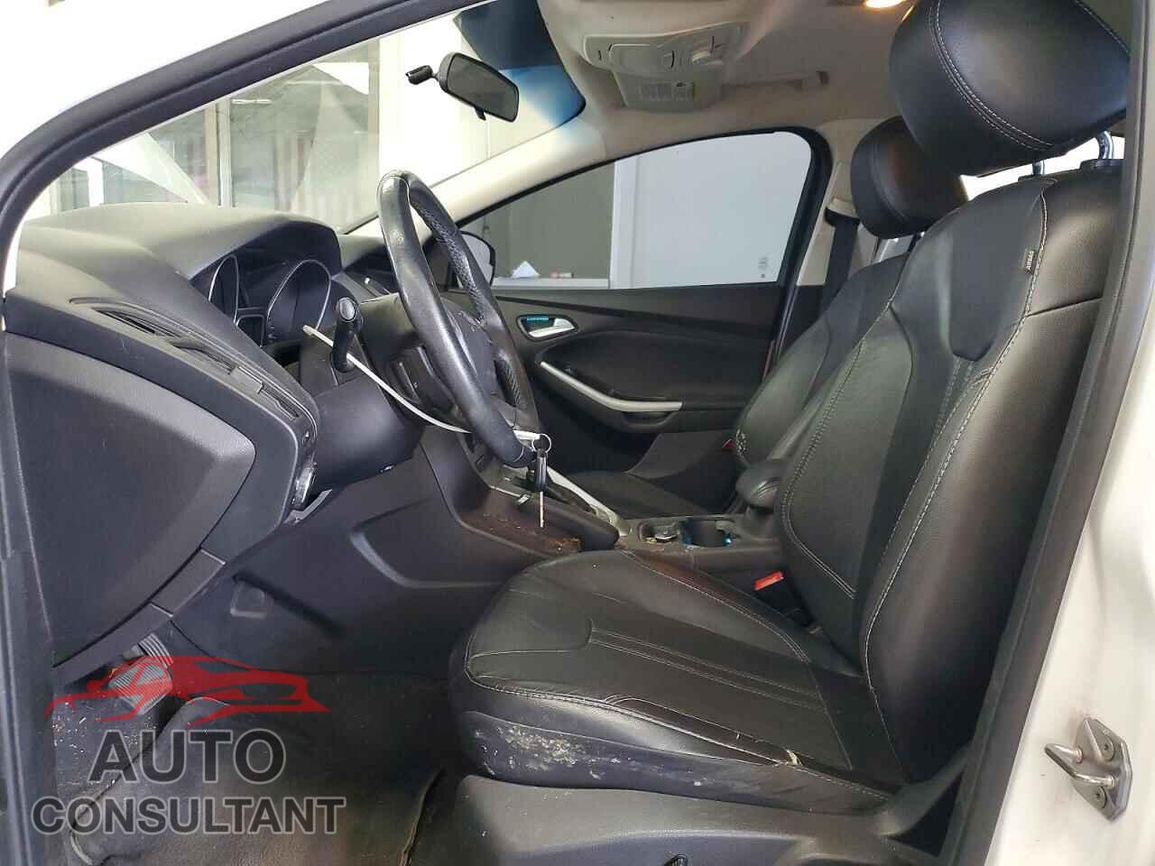 FORD FOCUS 2014 - 1FADP3F27EL238351