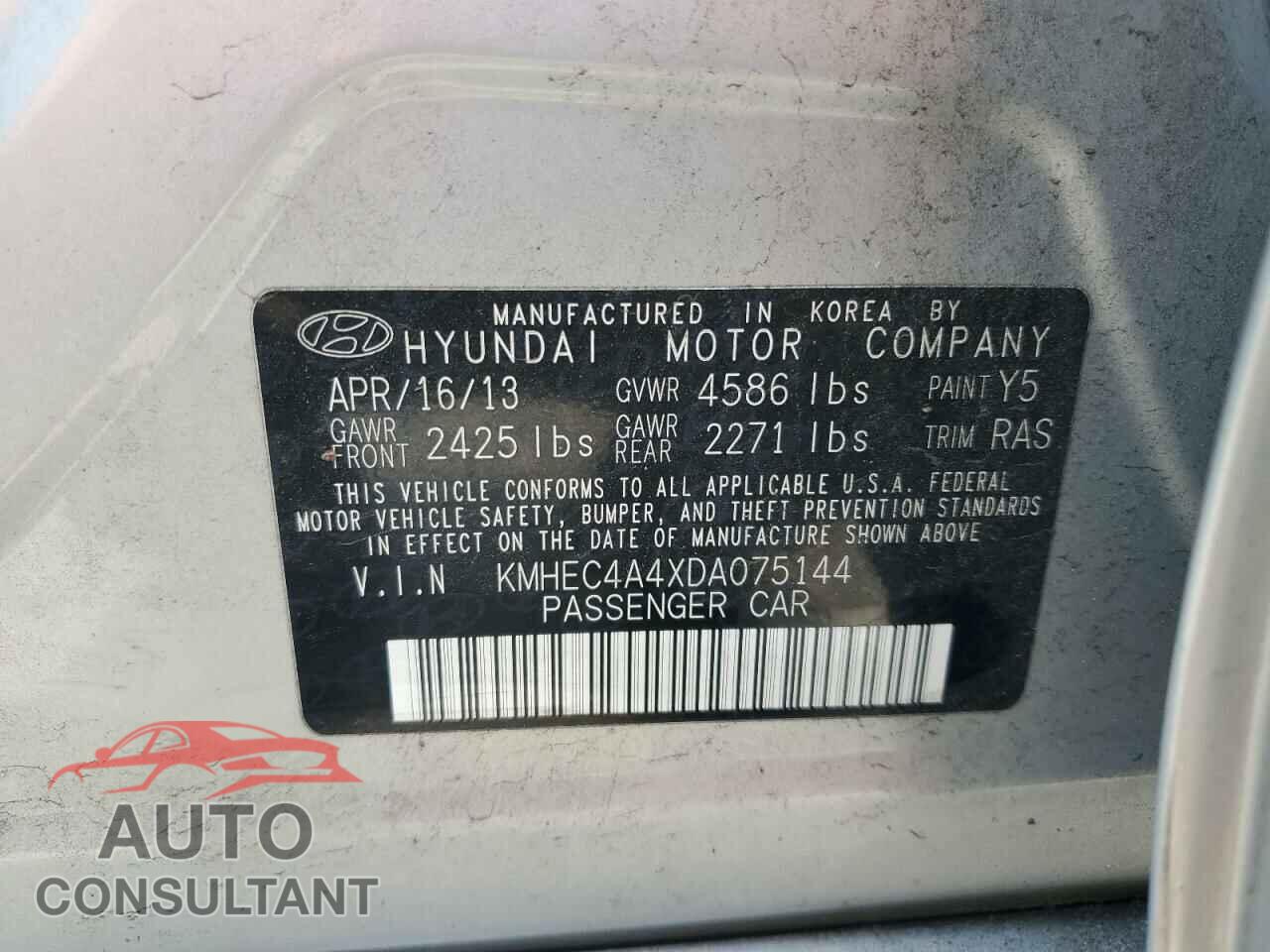 HYUNDAI SONATA 2013 - KMHEC4A4XDA075144
