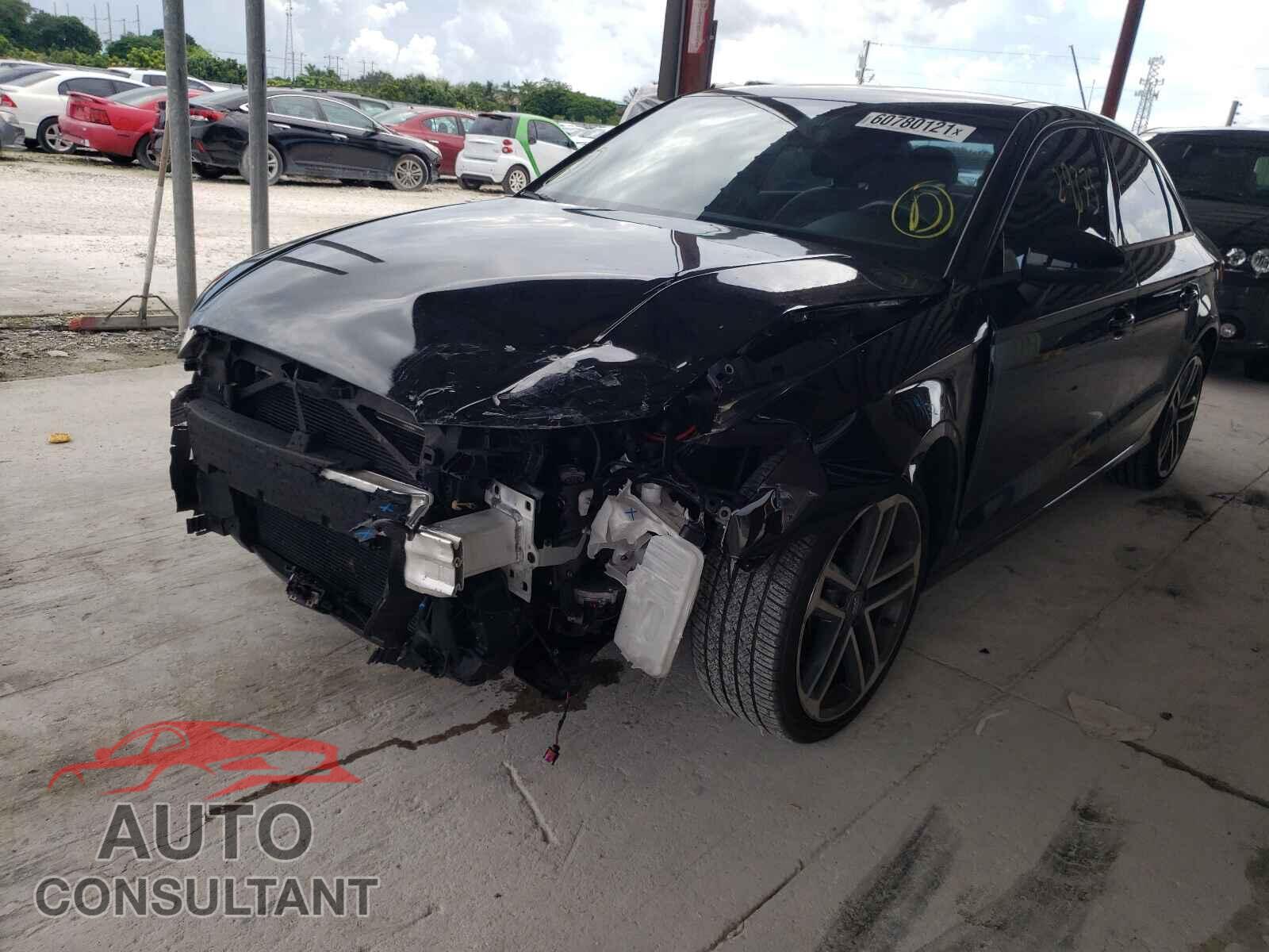 AUDI A3 2018 - WAUAUGFF6J1056918