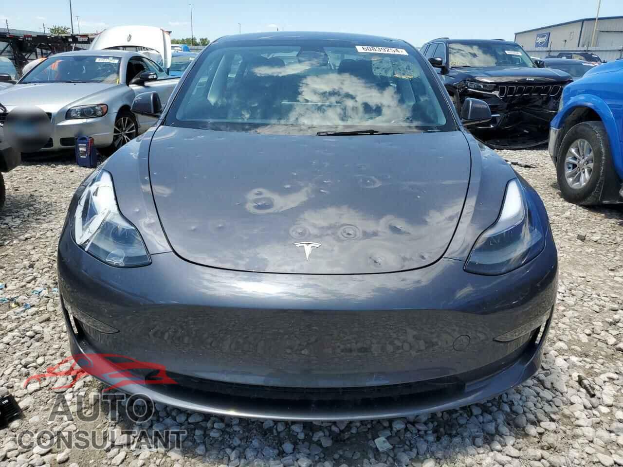 TESLA MODEL 3 2023 - 5YJ3E1EA1PF658282