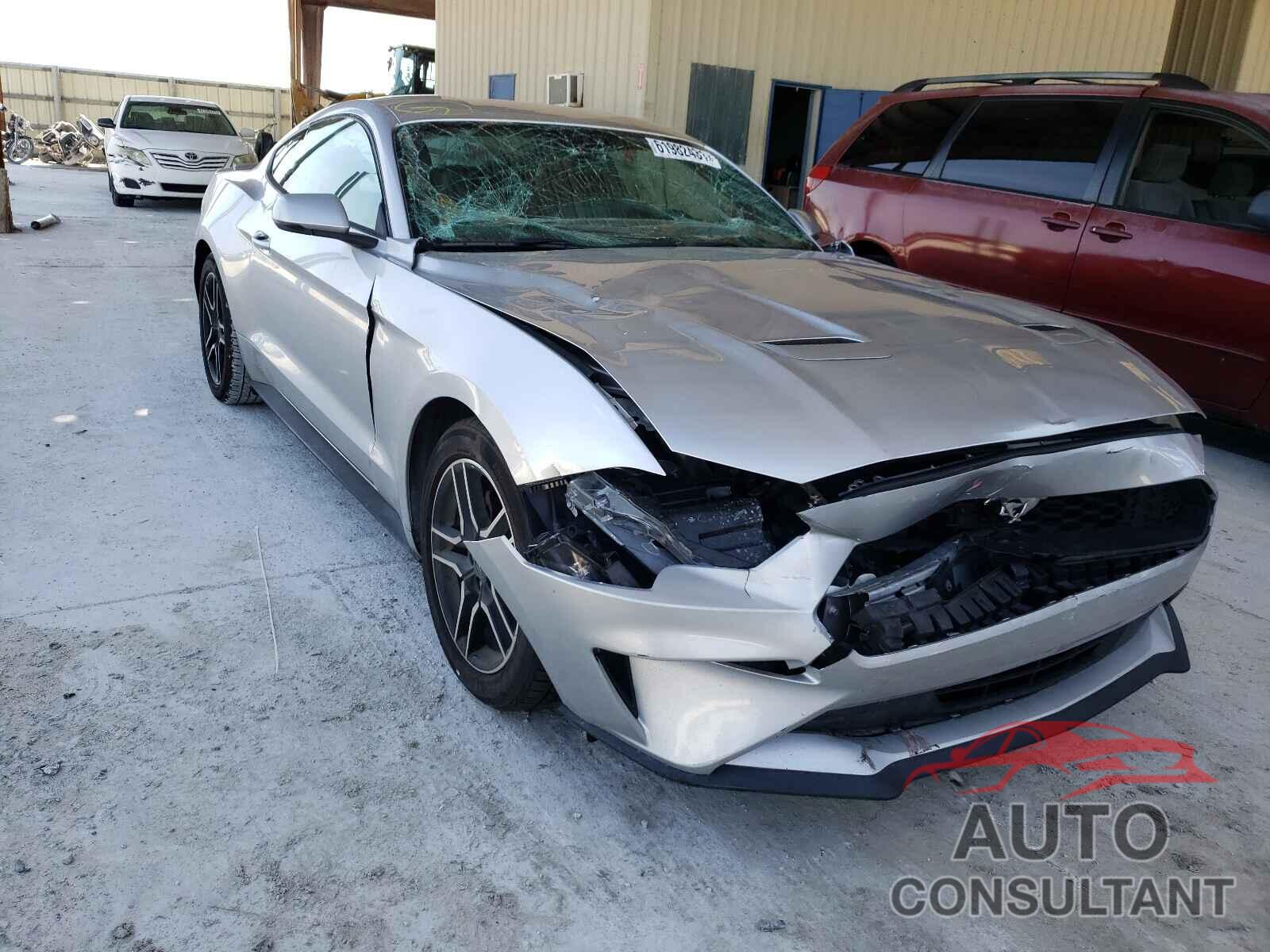 FORD MUSTANG 2018 - 1FA6P8TH2J5115683