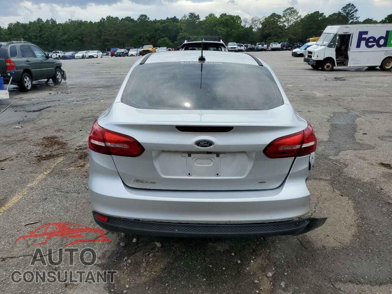 FORD FOCUS 2017 - 1FADP3F29HL242325
