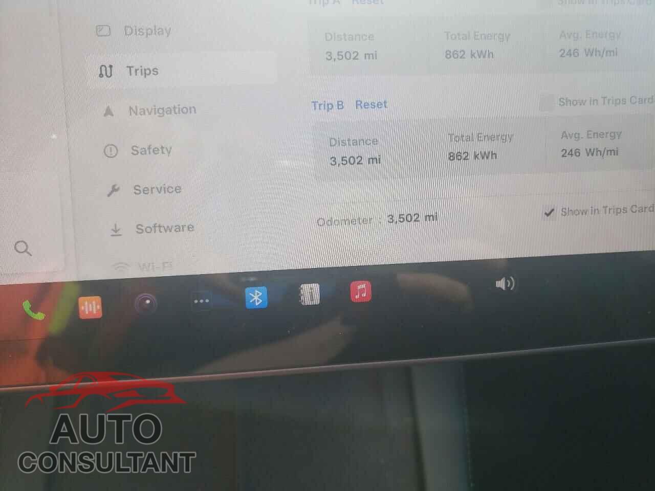 TESLA MODEL Y 2024 - 7SAYGDED8RF027479